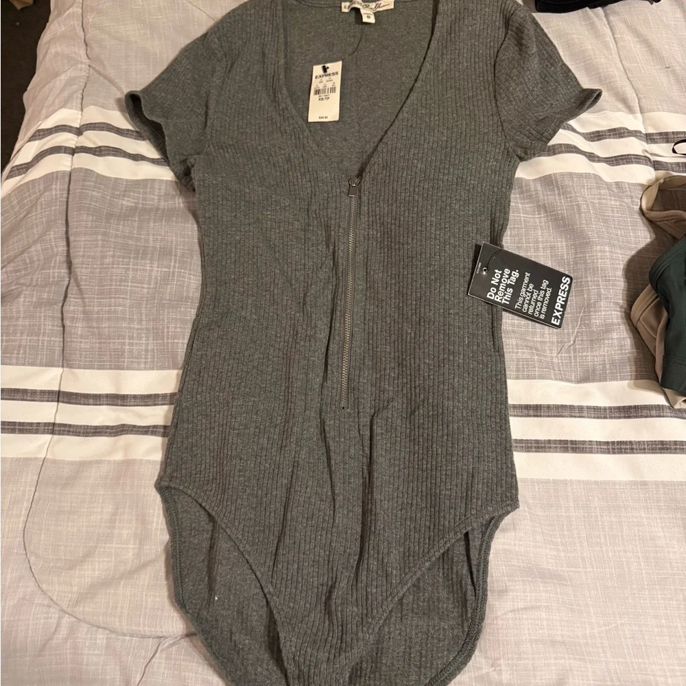 Express Heather Gray Ribbed Top - Picture 1 of 2